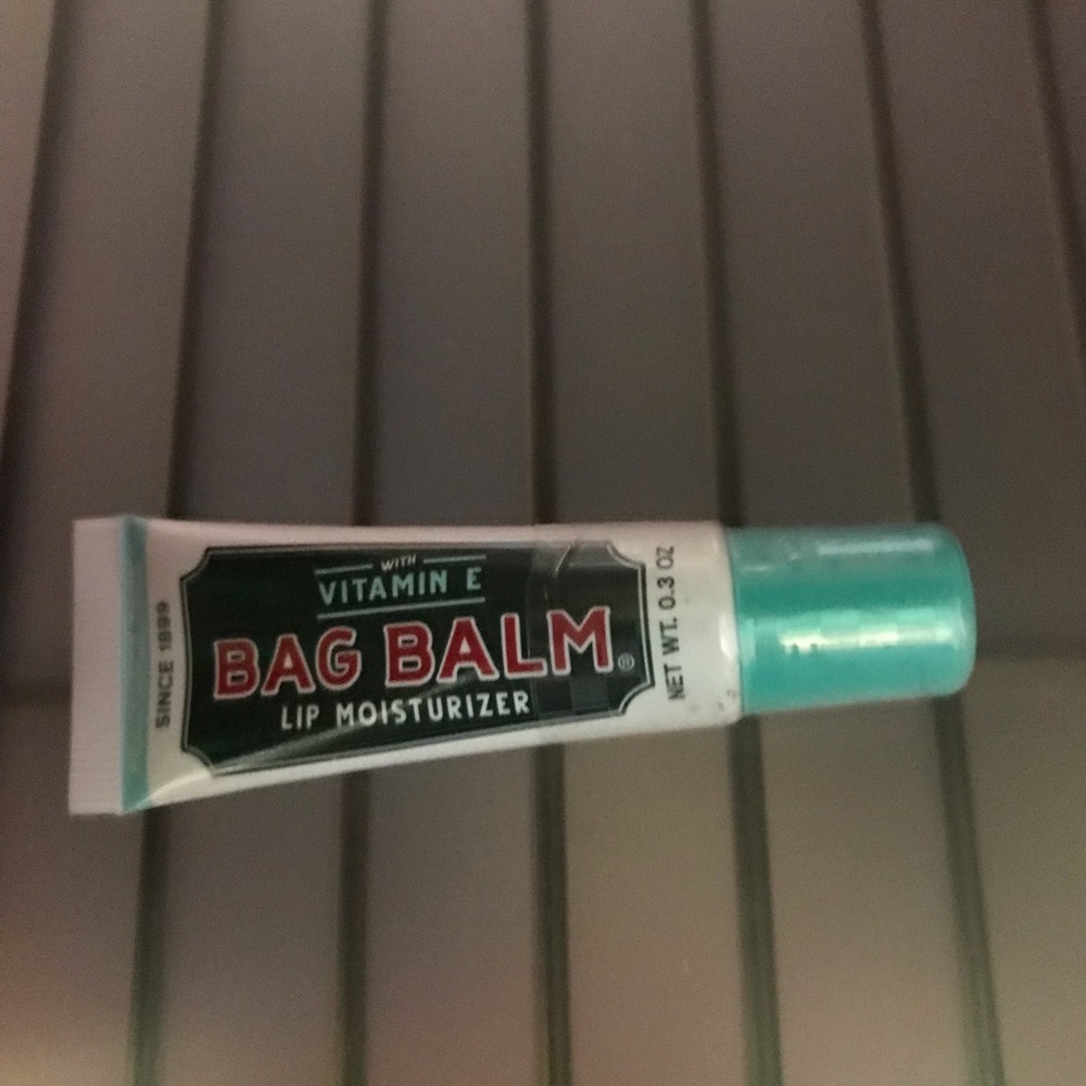 Bag Balm Lip Moisturizer with Vitamin E
